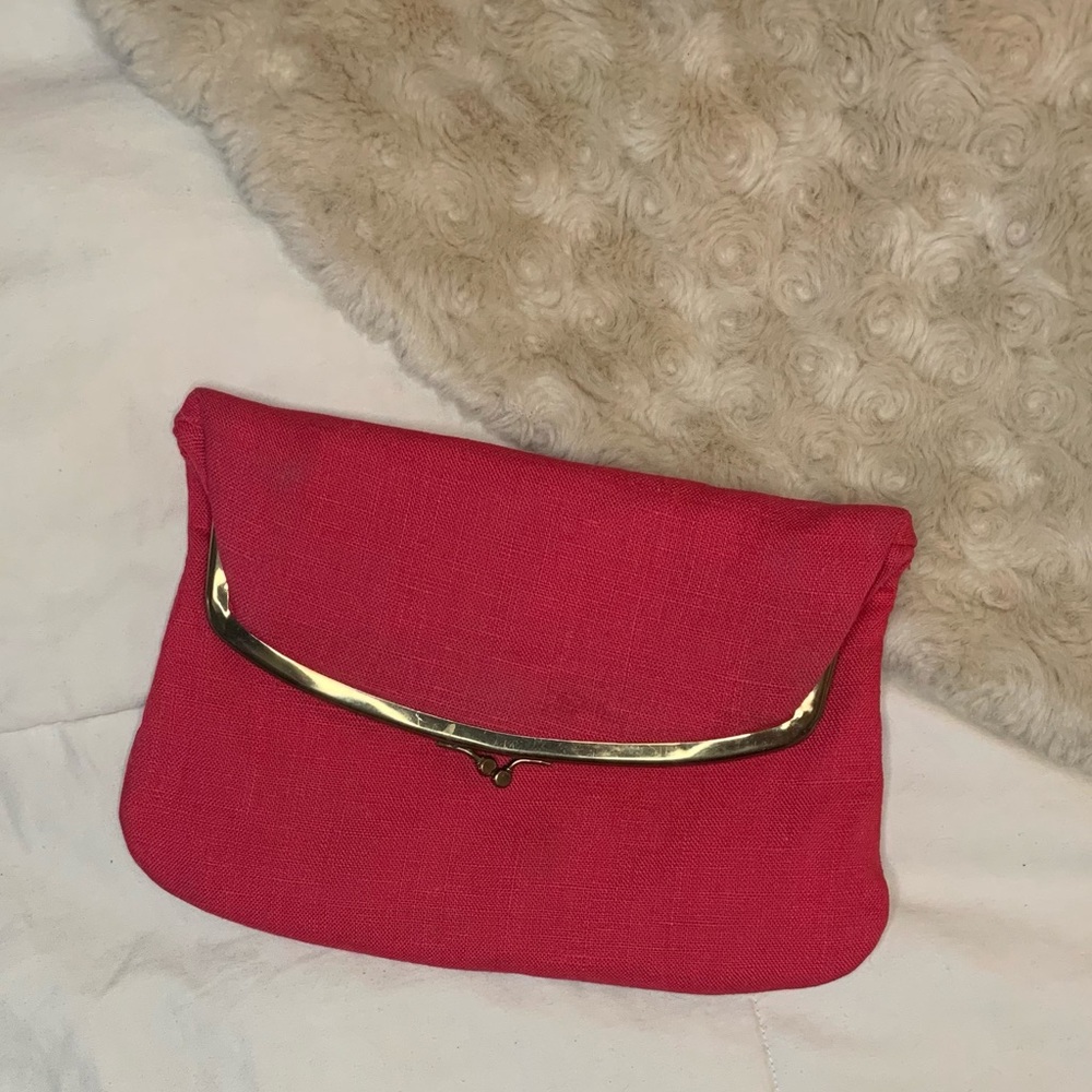Vintage clutch with coin purse.